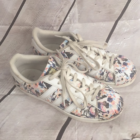 Adidas La Marque aux 3 bandes superstar in 6.5 - Picture 2 of 16